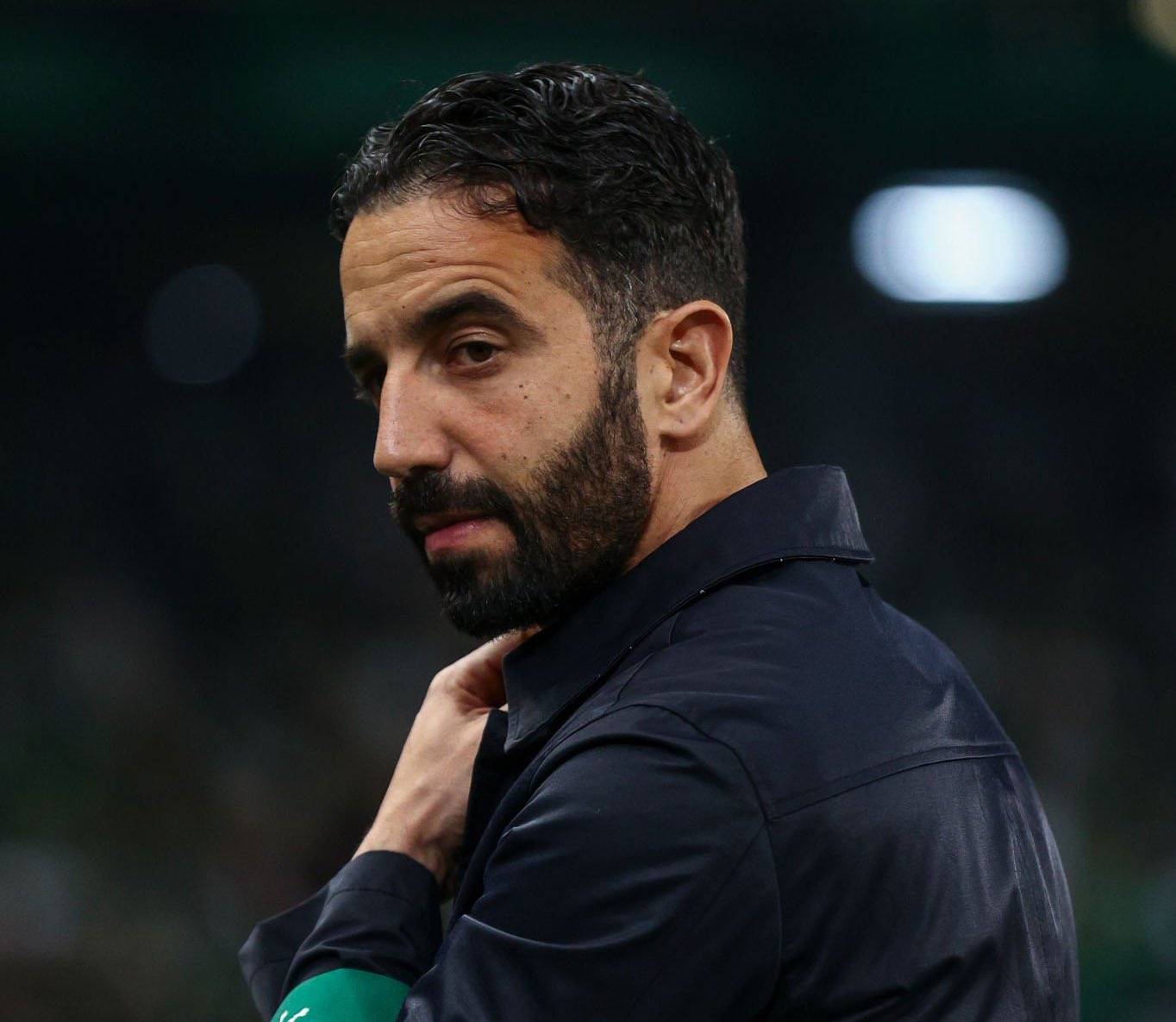 乐动体育下载 -Karsa遭遇七连败，利物浦教练面临压力！(利物浦现在教练)