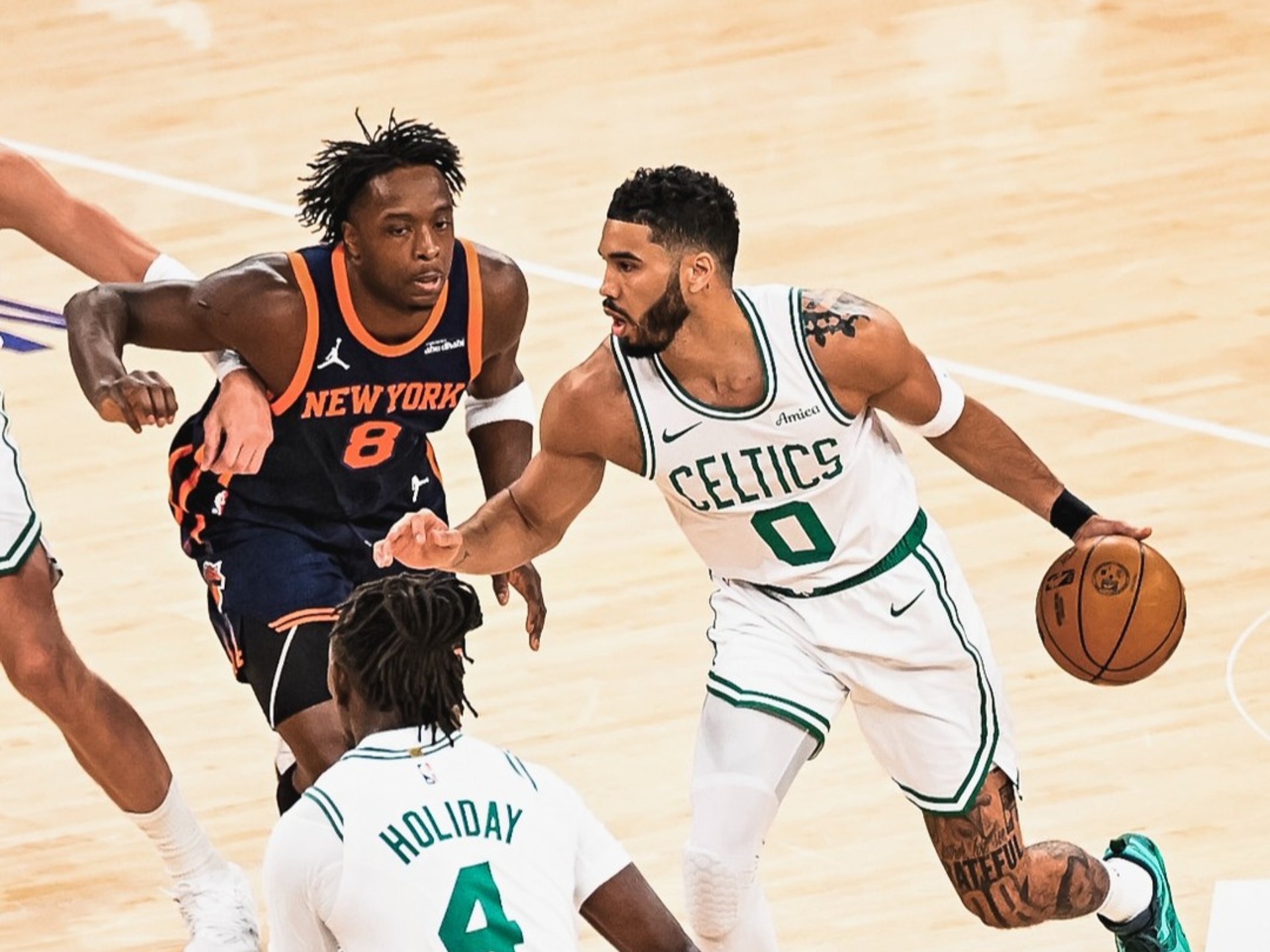 乐动官方网址 - 塔图姆关键节点大胜，TES带队取胜！