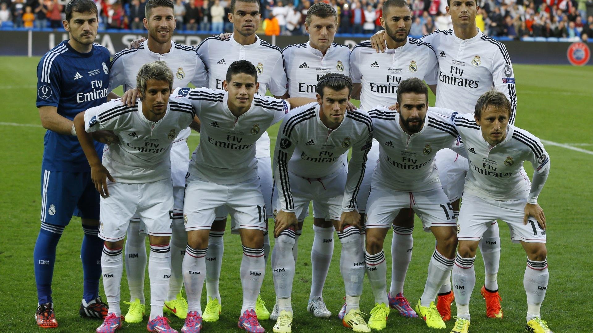 分区决赛常规赛对决在即！俄克拉荷马城雷霆演练定位球，尤文图斯密集防守应对