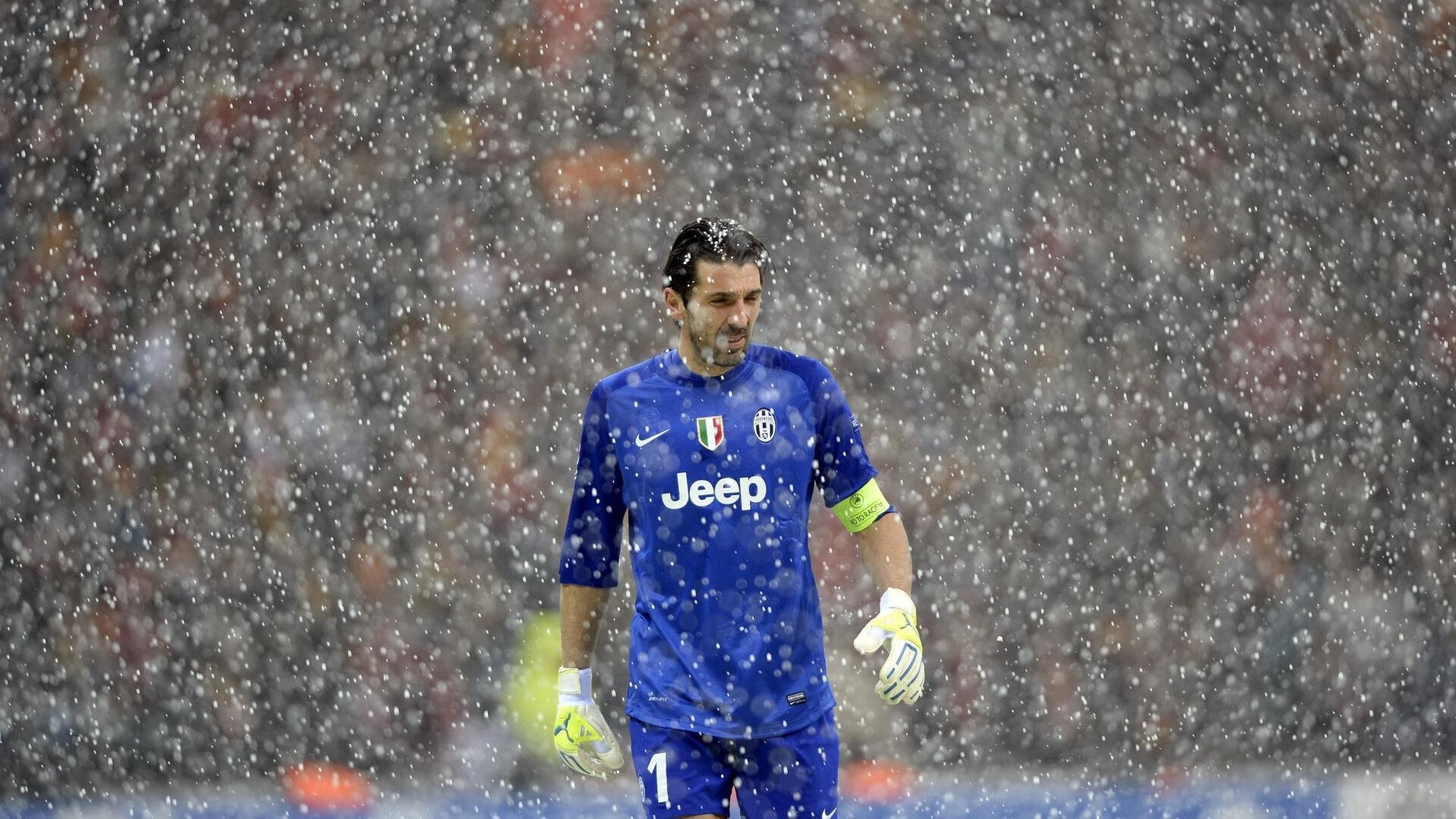 乐动官方网址 -又见绝平！山东泰山与热刺鏖战至终场，樊振东读秒救主